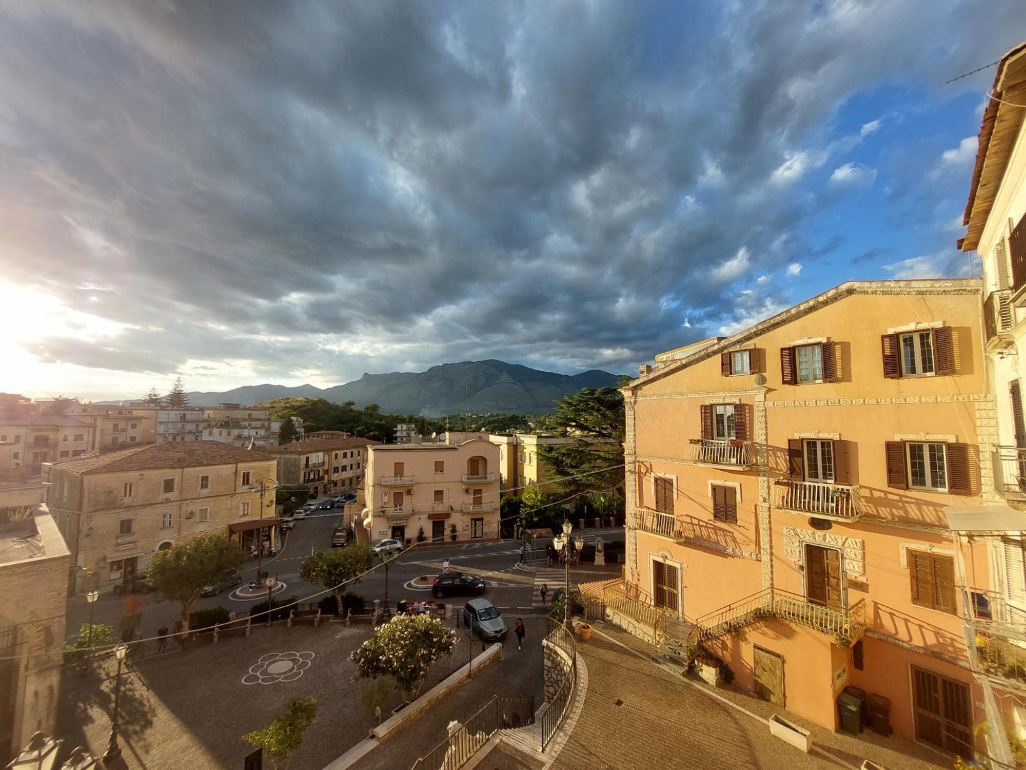 Le Scalette Apartment มินตูร์โน ภายนอก รูปภาพ